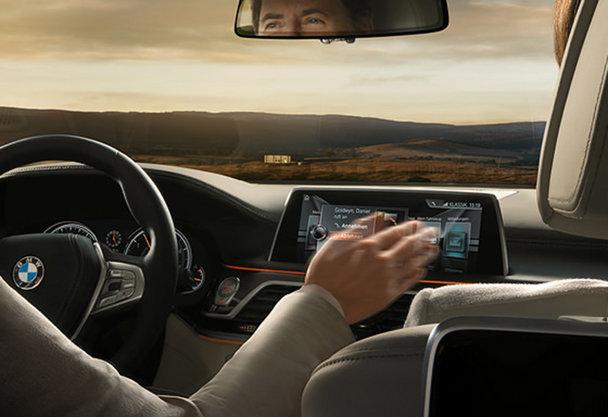 國外汽車人機交互發(fā)展